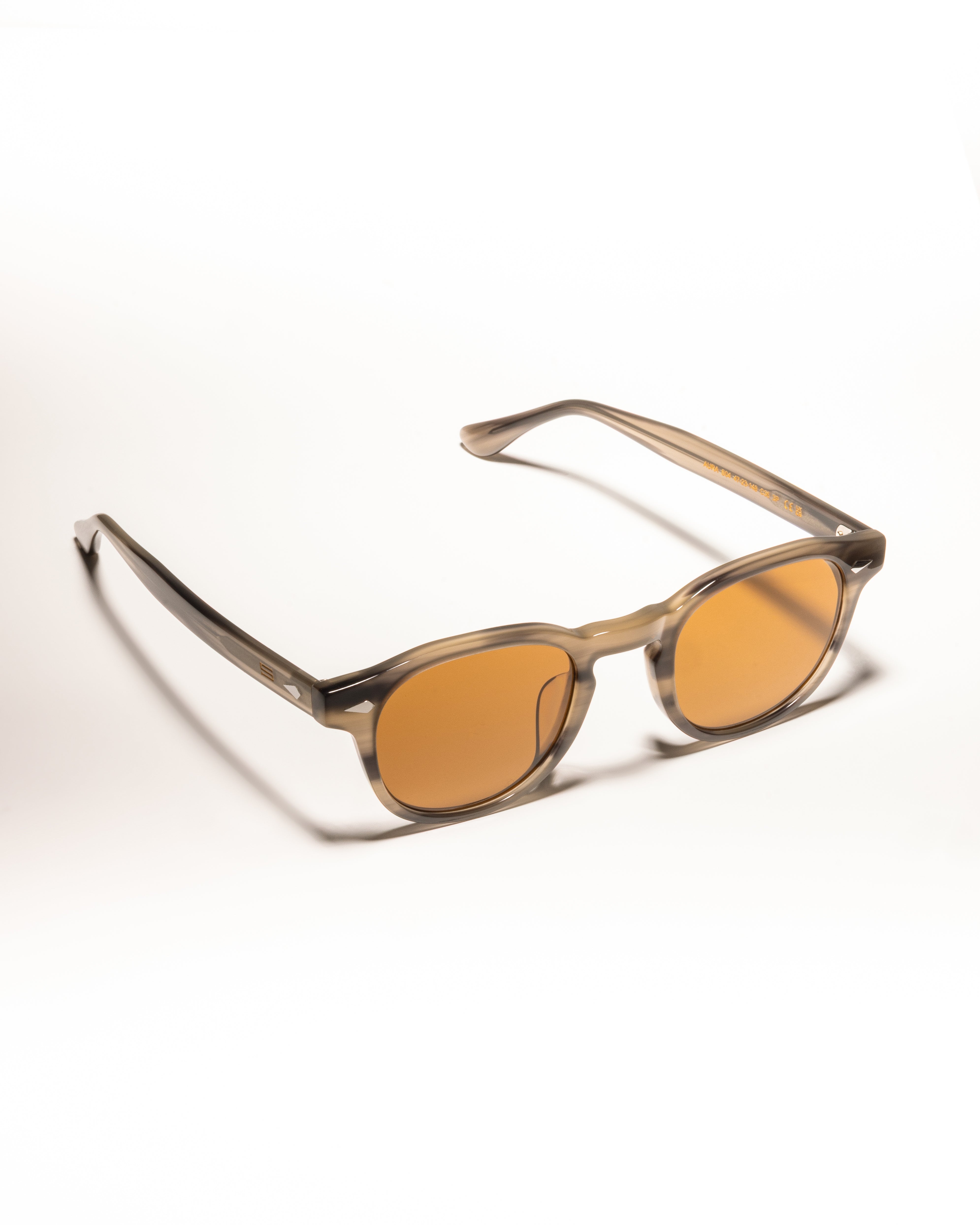 Greige marron