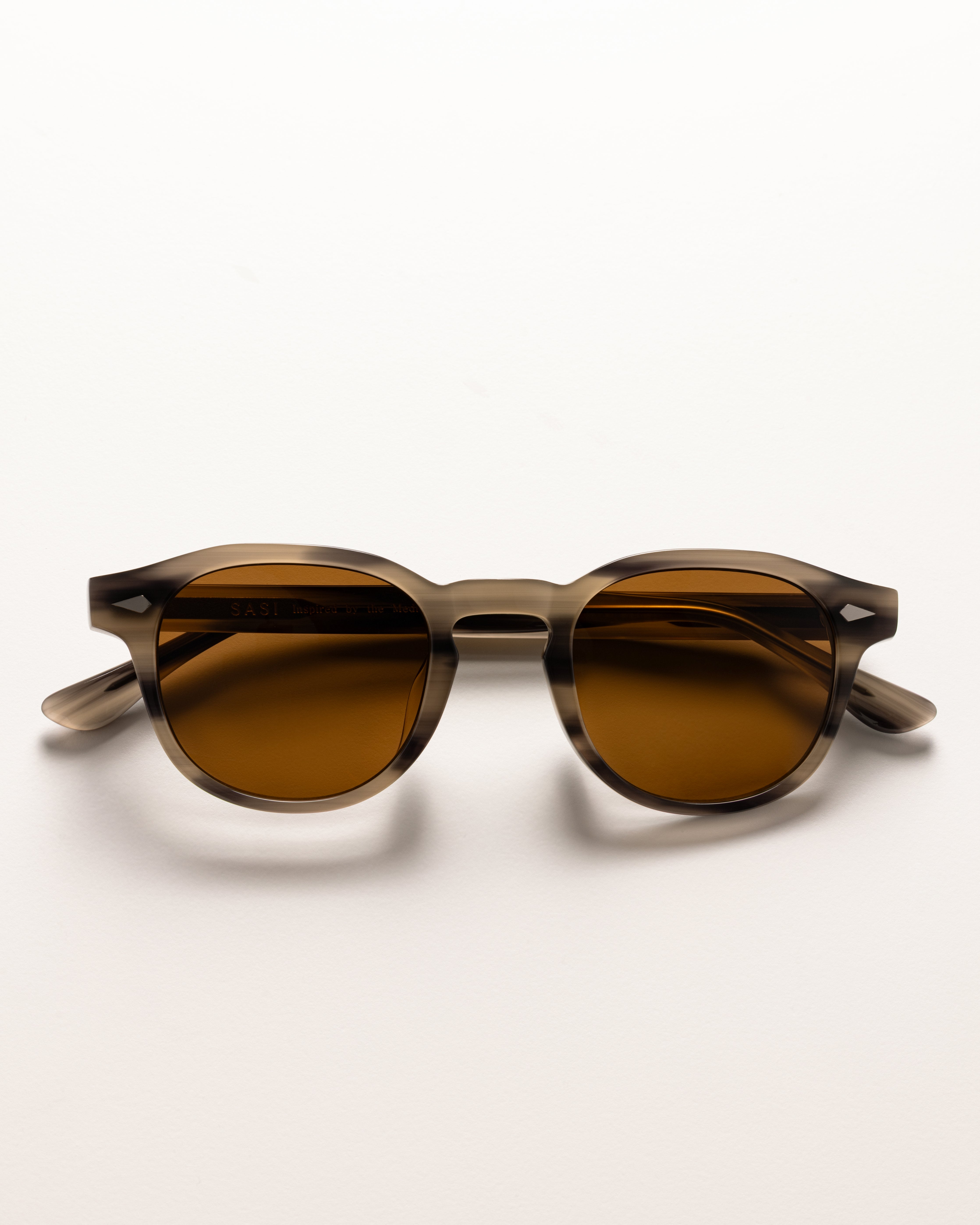 Greige marron